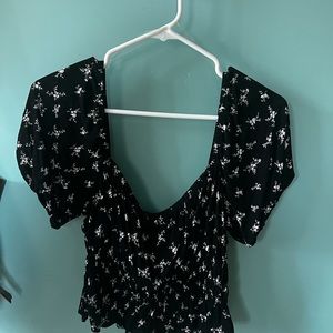 GLASSONS Off the shoulder blouse